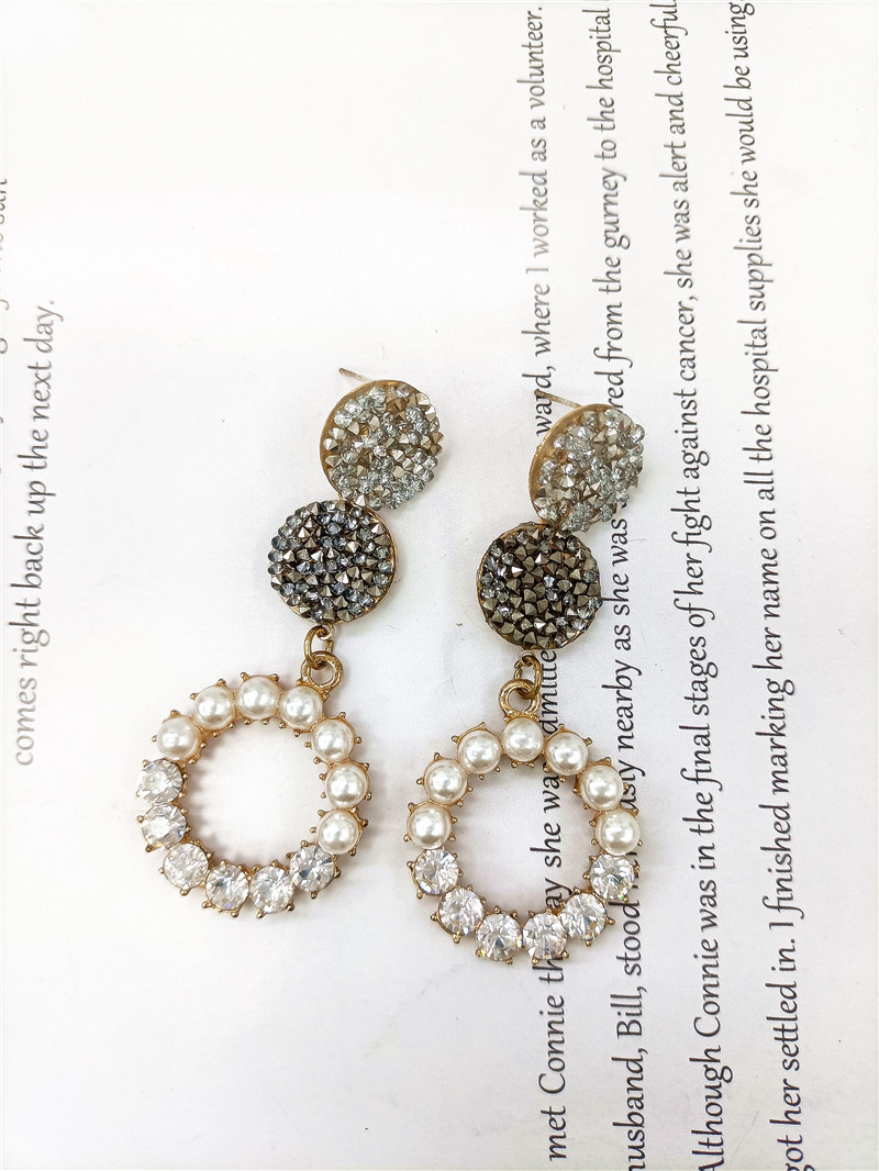 Autumn And Winter Earrings New Trendy Korean Long Style Fashion Personalized Earrings display picture 2