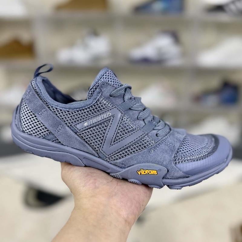純正オリジナル NB MT10O レトロランニングシューズ三宅一生グレーブルーメッシュ通気性クロスカントリーランニングシューズ快適なウェーディングシューズ|undefined