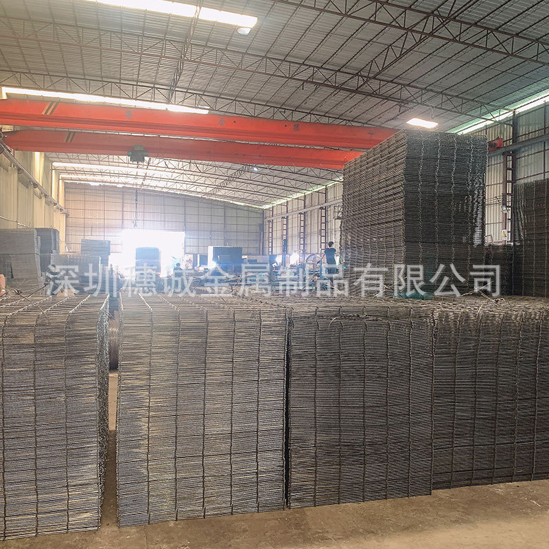 深圳厂家建筑网片电焊钢筋地暖桥梁钢丝网大量现货20孔碰焊黑网片
