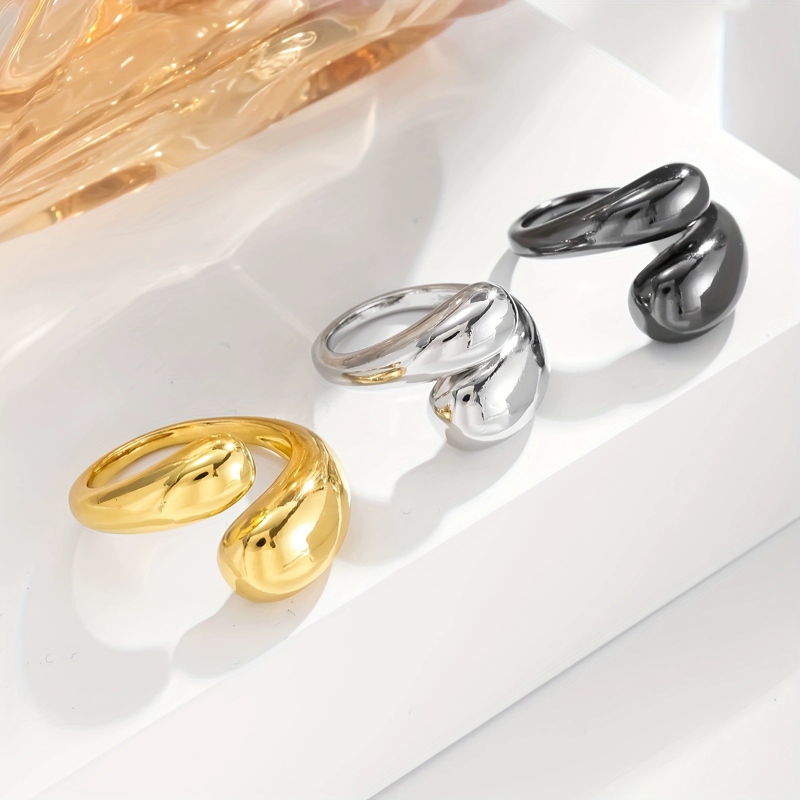 Fresh glossy minimalistic creative one size ring, simple and elegant design, Korean style