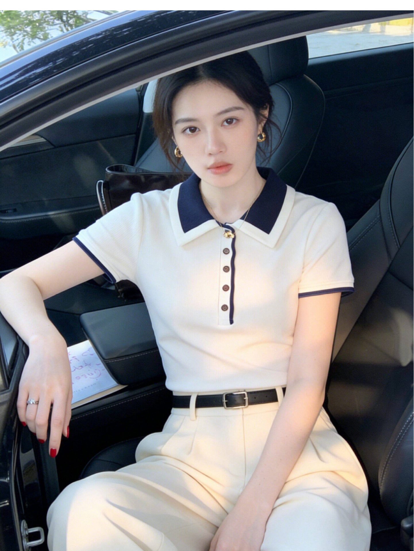 Áo thun polo nữ cổ bẻ tay ngắn dệt kim cài nút form ôm — Màu ảnh chi tiết 5