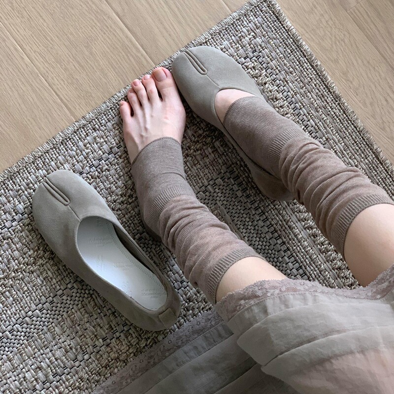 Gray Socks for Women, Mid-Calf Stirrup Socks, Ultra-Thin Ballet Style, Ins Lace Ruffle Socks, Open-Toe Half-Foot Socks for Women Gray Socks for Women, Mid-Calf Stirrup Socks, Ultra-Thin Ballet Style, Ins Lace Ruffle Socks, Open-Toe Half-Foot Socks for Women