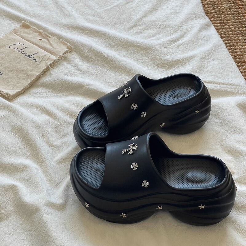 Thick-Soled Slippers for Women 2025 New Summer Outer Wear Fashionable Ultra-High-Heeled Sandals and Slippers Internet Celebrities Go Out with Slippers