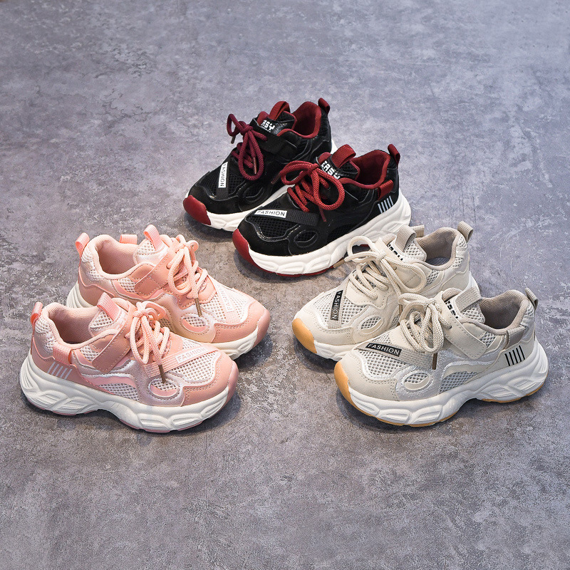 Zapatos deportivos de malla para niños 2025 primavera nuevos zapatos transpirables de moda ligeros para niños y niñas zapatos casuales para padres