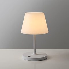 シンプルでクリエイティブなスマート防水LED電気スタンドUSB充電タイプのナイトライト寝室のベッドのタッチタイプの装飾電気スタンド