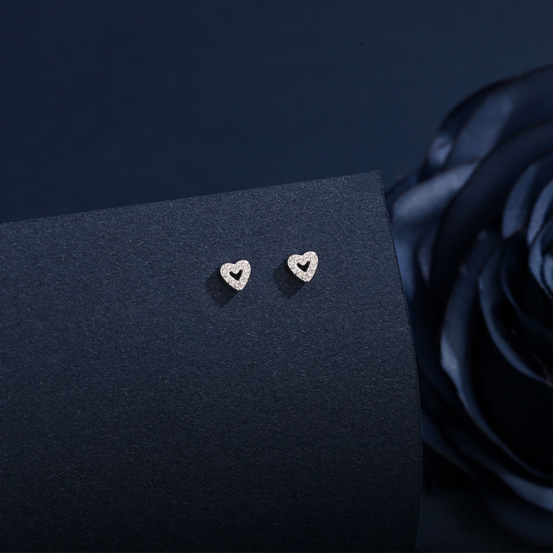3g Weight Rhinestones Inlay Material Ear Studs Classification 1 Pair Quantity Street Occasion 925 Sterling Silver Material Heart Shape Pattern Women'S Gender Plating Design Fashion Style 1 Pair 925 Sterling Silver Rhinestones Heart Shape Ear Studs 12