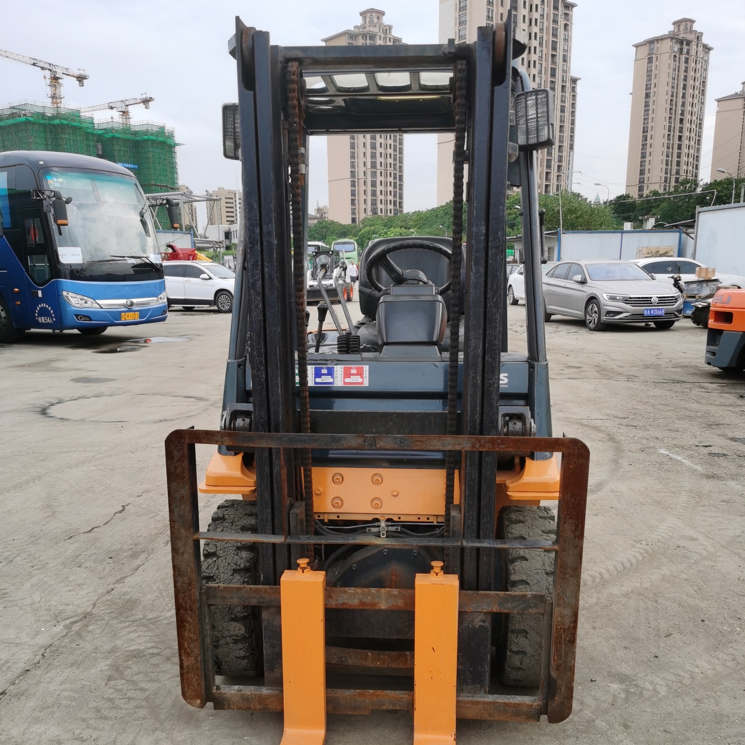 Used forklifts 2.5t TOYOTA original Japan slide tire cheap