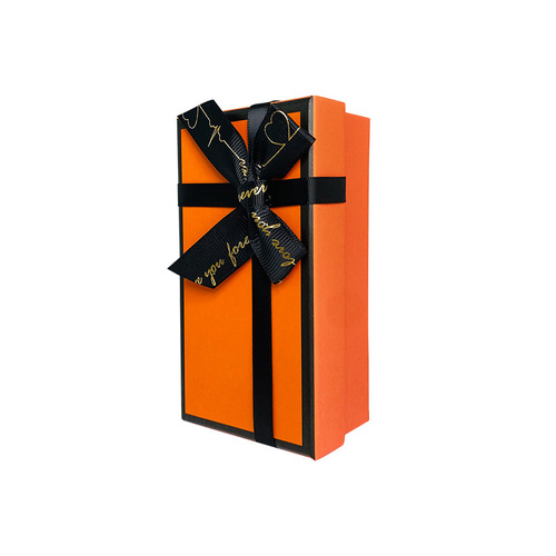 Orange light luxury style gift bag birthday high-end creative exquisite keychain gift box high-end sense ins for girlfriend