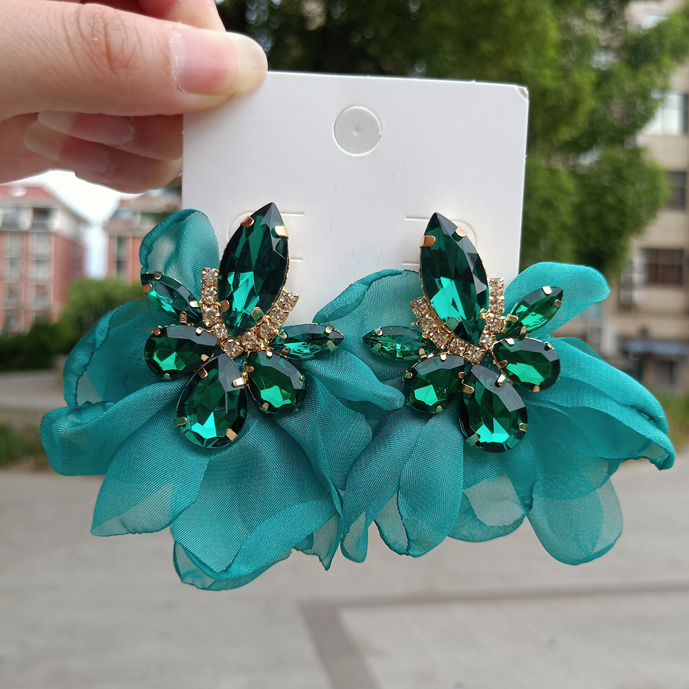 Fashion Flower Alloy Inlay Rhinestones Drop Earrings 1 Pair display picture 12