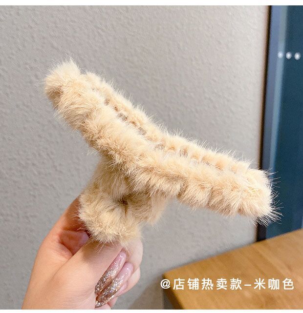 Large Plush Gripper