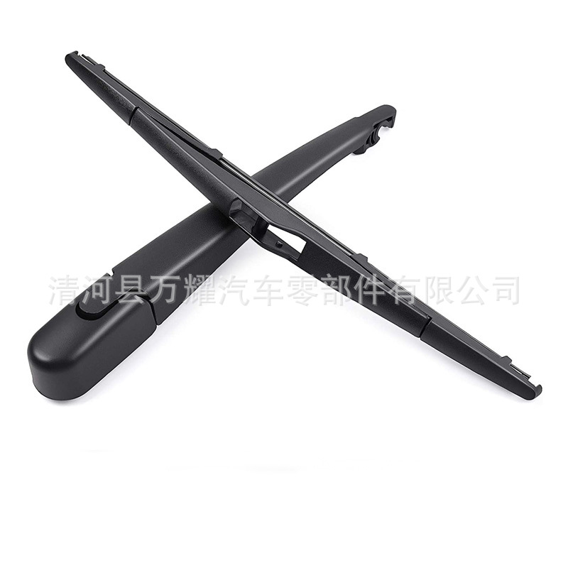 Rear wiper and rear wiper arm