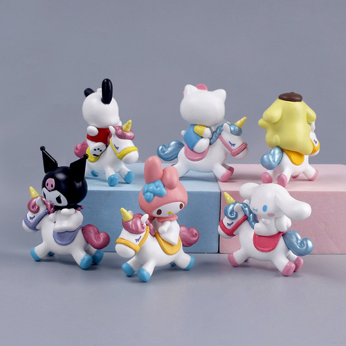 Melody Hello Kitty Cinnamon Dog Kuromi Sanrio Pacha Dog Figure Gacha Doll Cake Ornament Wholesale