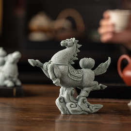 创意招财马上好事发生入户玄关办公室桌面摆件客厅书房书桌装饰品