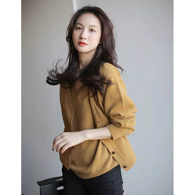 Knitted woolen set, base body-friendly autumn sweater