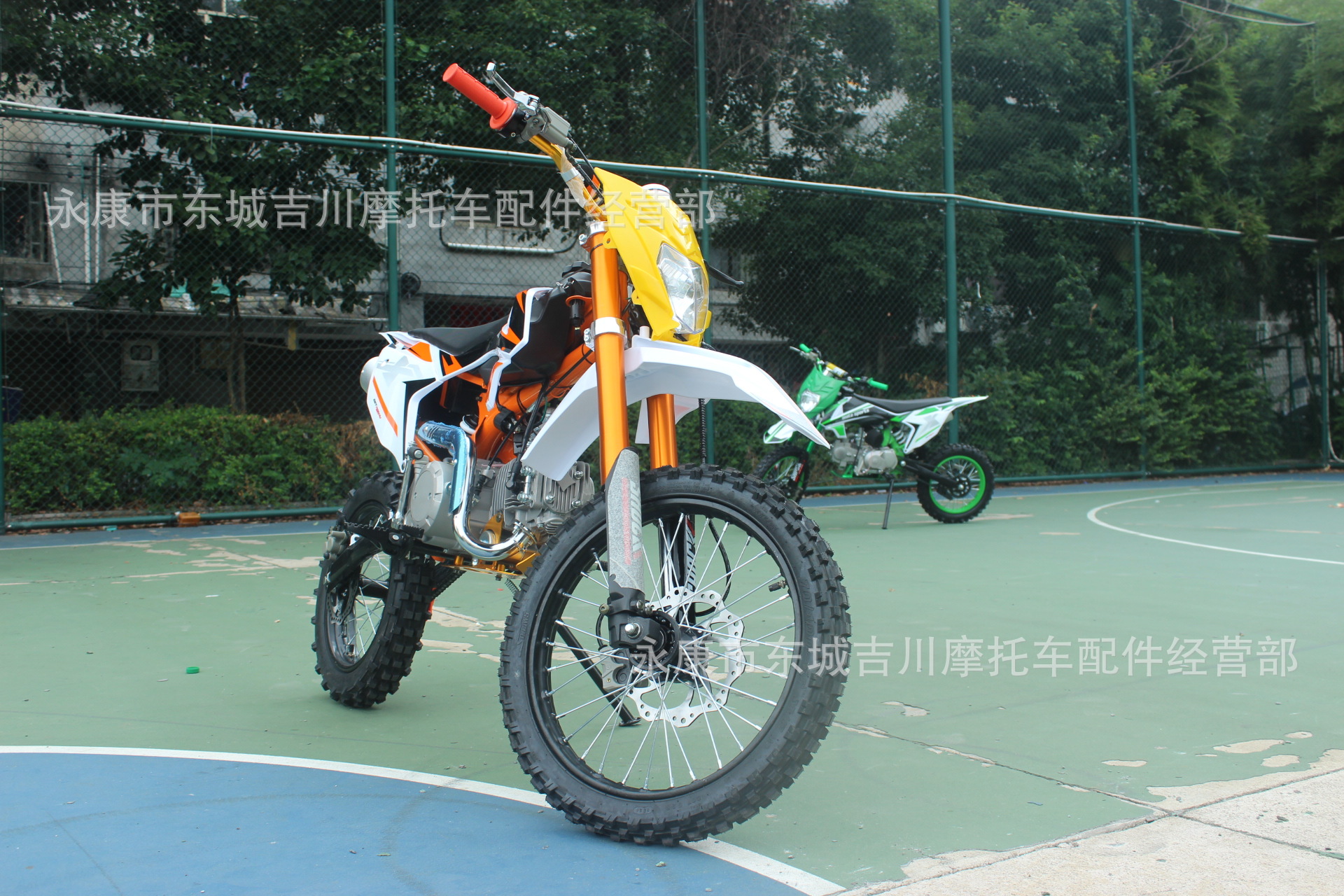 All-Terrain Motorcycle 150Cc Mountain Off-Road Vehicle Two-Wheeled Motorcycle with Double Beam and High Configuration for Professional Off-Road Use