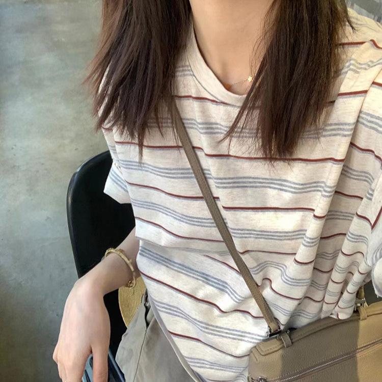 Contrast Color Stripesd Short-Sleeved T-Shirt for Women Summer 2025 New Loose Casual Design Niche Half-Sleeved T-Shirt Top