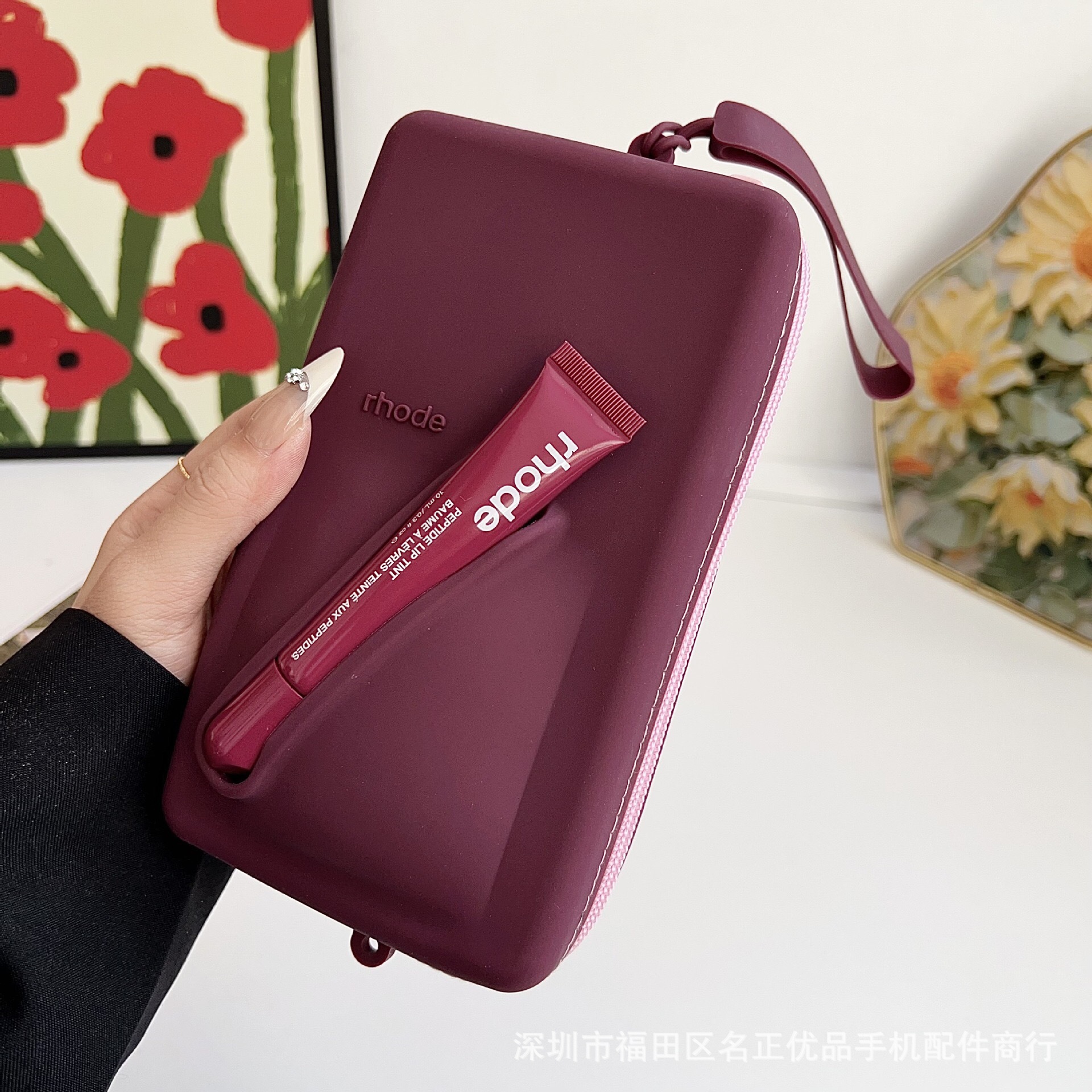 플럼 레드 수납백 + 라즈베리 젤리 립글레이즈