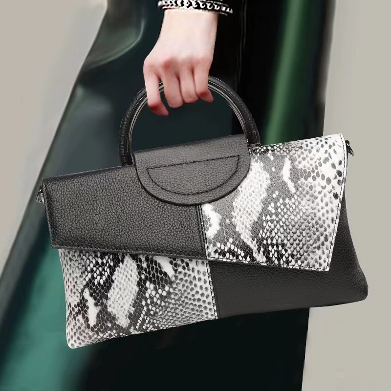 Women's Genuine Leather Clutch Bag 2023 New Large Capacity Banquet Handbag Crocodile Embossed Fashion Elegant Crossbody Bag - Thumbnail 7