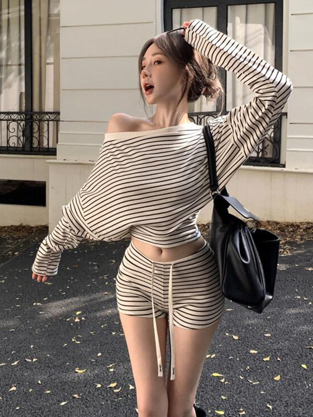 Black And White Striped Off-shoulder Pajama Set For Women_voghion.com