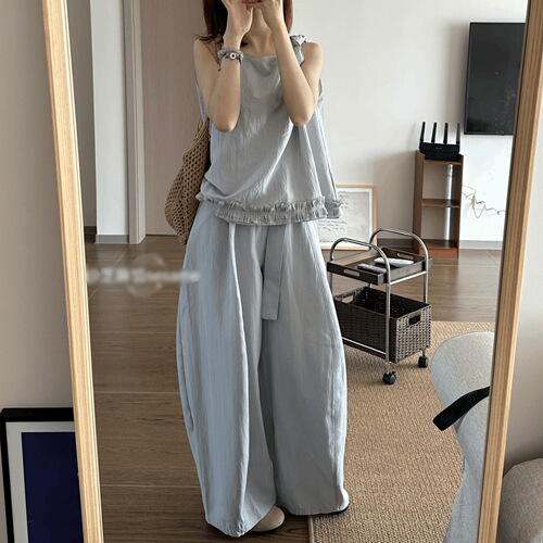 Korean-style new water blue slimming set with knotted sleeveless top and solid-colored high-waisted wide-leg pants, fashionable and versatile