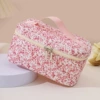Пудрово-розовый (с цветочным рисунком)