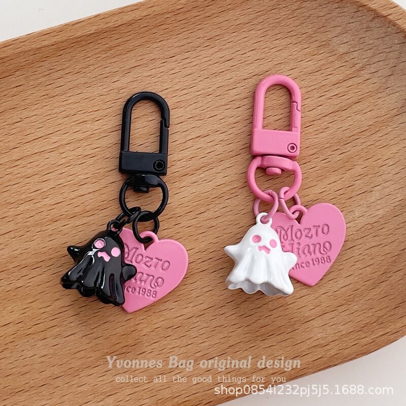 Cute personality sweet cool little ghost ghost love pendant pink black round buckle pendant keychain headset pendant
