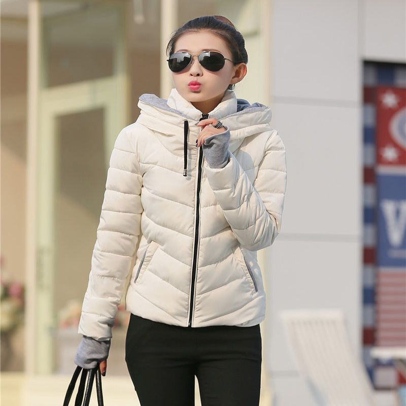 Trajes de algodón transfronterizos gruesos pequeños para mujeres nuevas chaquetas de algodón corto de cuello vertical de invierno delgadas y cálidas