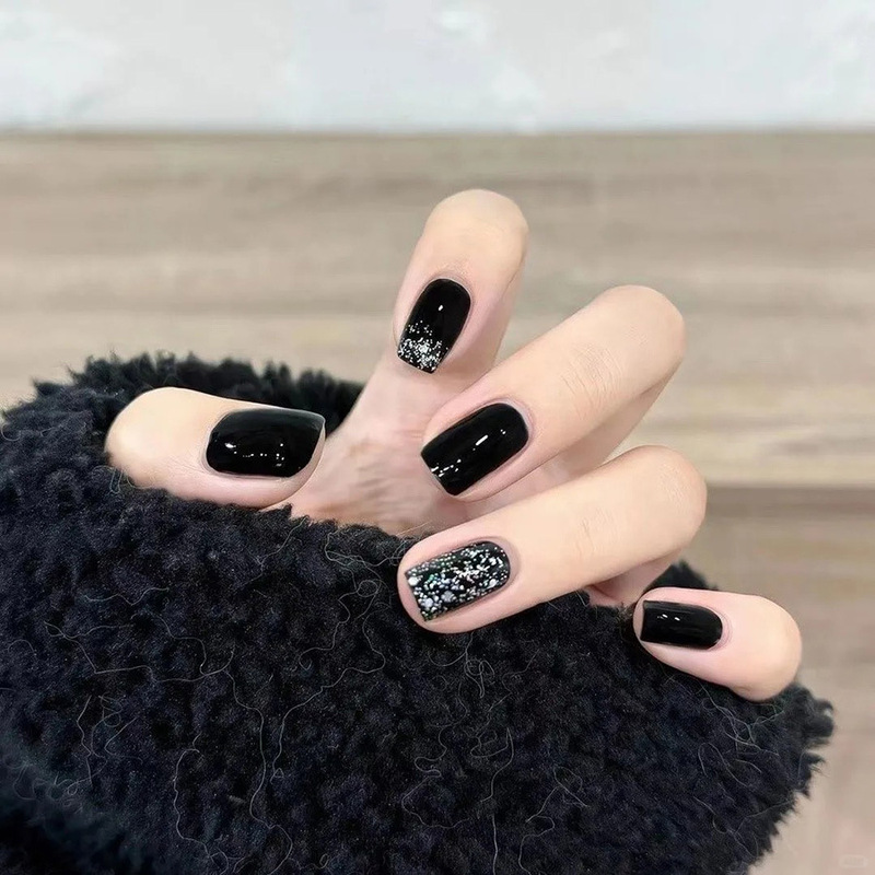 Black Sugar Fine Flash Niche Advanced Sense White Simple Fashion Solid Color Short 24 Pieces Wearable Nail Patch Black Sugar Fine Flash Niche Advanced Sense White Simple Fashion Solid Color Short 24 Pieces Wearable Nail Patch