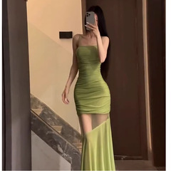 純粋な欲望の気質メッシュスプライシングサスペンダードレス女性の夏の新しいウエスト痩身ヒップフィッシュテールロングスカート