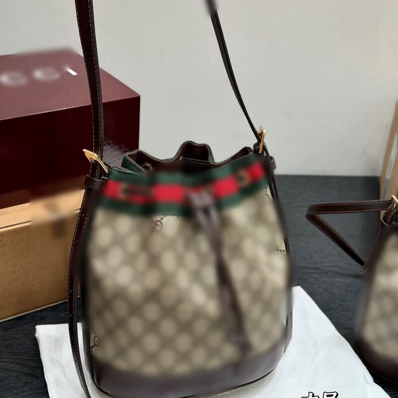 Minimalist Small Drawstring Bucket Bag, g Brand Monogram Fashion Handbag, Shoulder Bag, Crossbody Bag, Round Bucket Bag Minimalist Small Drawstring Bucket Bag, g Brand Monogram Fashion Handbag, Shoulder Bag, Crossbody Bag, Round Bucket Bag