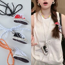 韩国创意帆布鞋吊坠项链镶嵌blingbling满钻长款绳子中性毛衣链潮