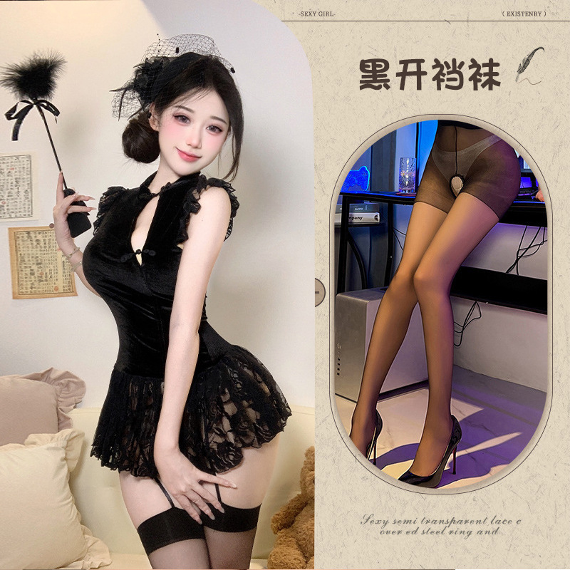 치파오 슈트 + 블랙 가랑이 없는 양말