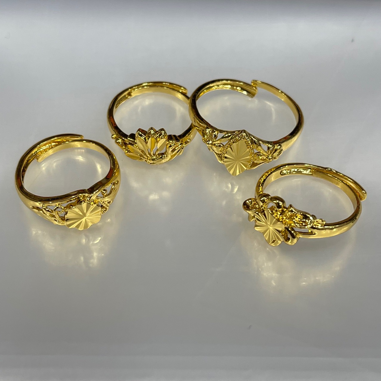 Adjustable Gold Plated Heart Ring For Women Designer Ring Style_voghion.com