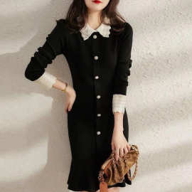 日系名媛气质针织连衣裙女秋冬法式修身小个子蕾丝娃娃领小黑裙子