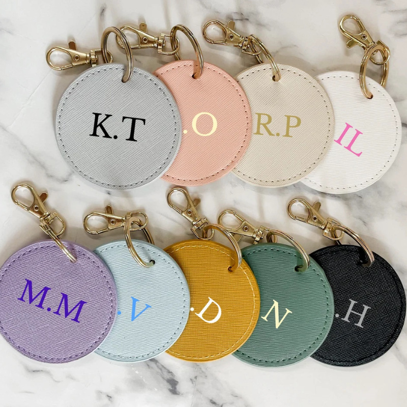 in stock Personalized Round Imitation Leather Keychain Holder Bronzing Carved Keychain Pendant Round Keychain Key Ring