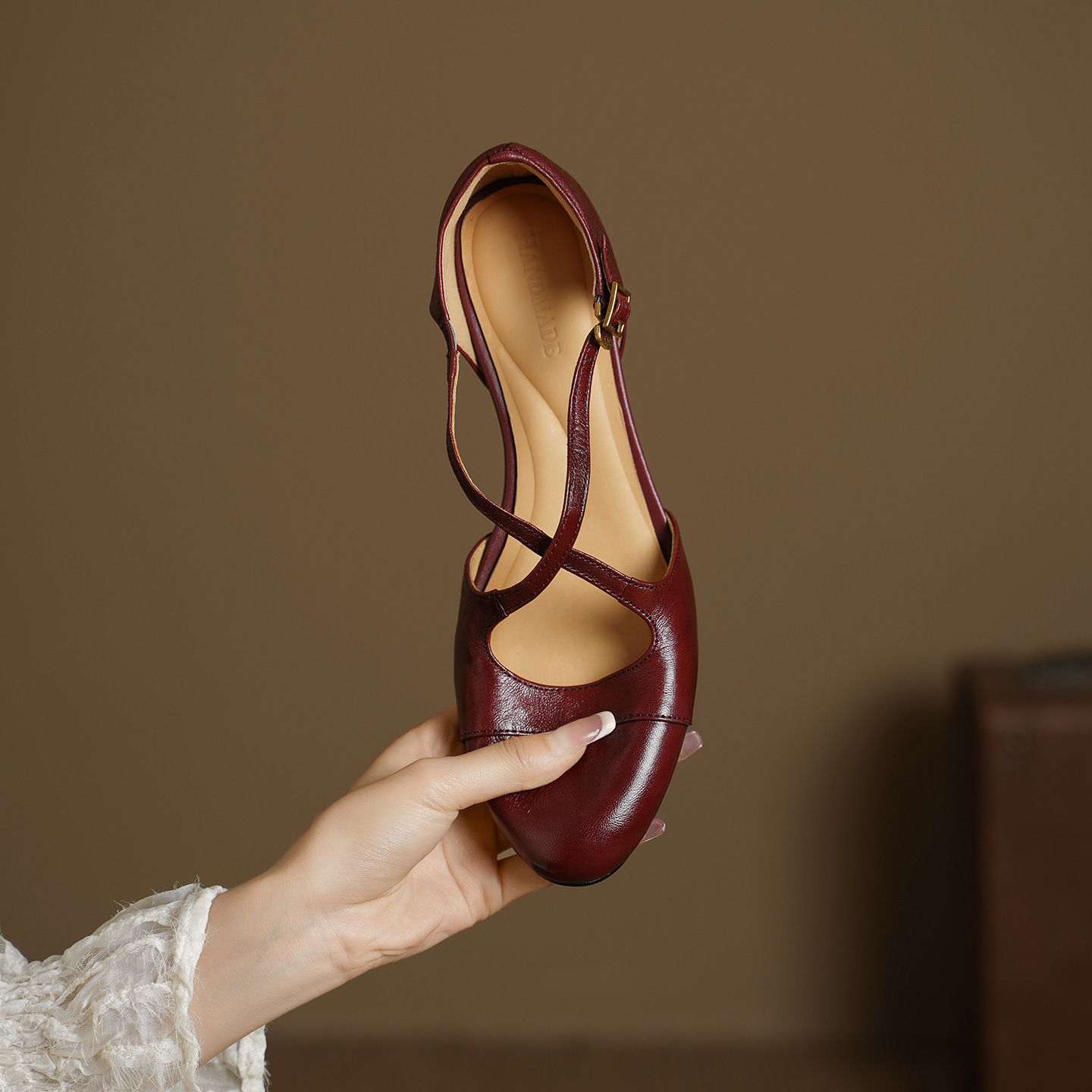 Giày sandal cao gót nữ quai ngang mũi nhọn da dê, gót vuông ổn định — đen chi tiết 3