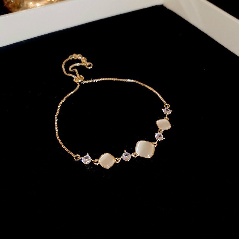 29# Bracelet-Gold-Rhombus