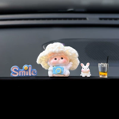 Car ornaments – for Women, for Center Console - single-pack-combination-fivecamera-lamb