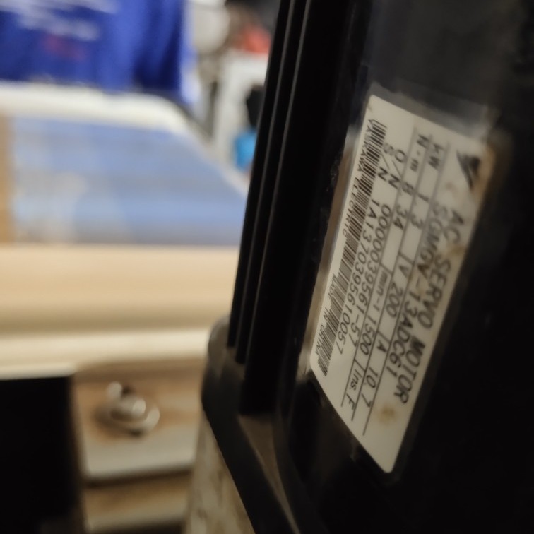 SGMAH-02AAA21电机SGMGH-1ADCA61 SGMGH-1ADCA6C SGMAS-04ACA4B