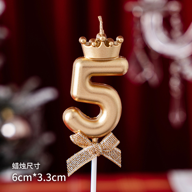 Rojo en línea creativo corona arco digital vela decoración de la torta de cumpleaños plug-in de fiesta de cumpleaños de vestir