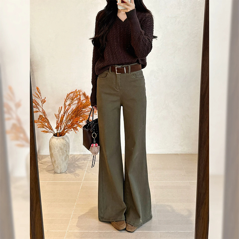 Green, non-leg-hugging, slightly flared denim pants for women, autumn new style, retro high-waisted, loose fit, slimming, floor-length flared pants