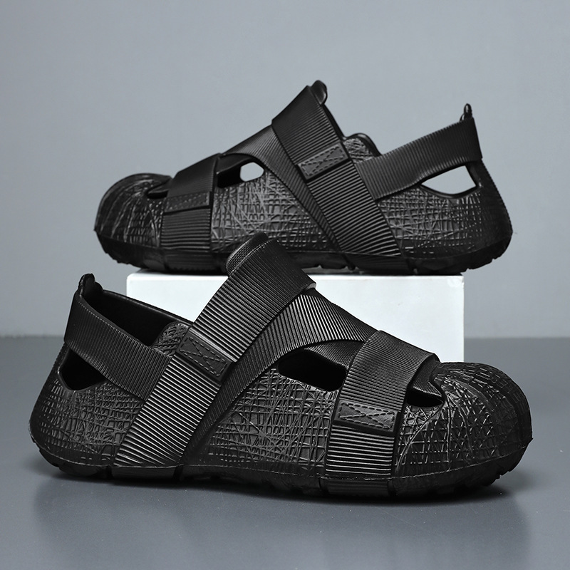 Men's Summer Outdoor Wear 2025 New Style Driving Clogs Sandals Slippers Summer Men's and Women's Sandals Water-Resistant Men's Style