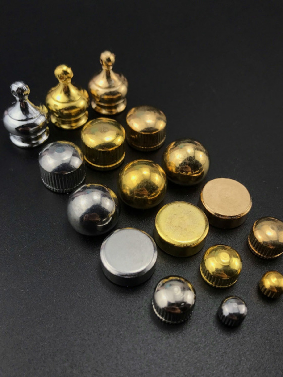 Accesorios de hardware de lámparas de cristal fijación de Tuercas decorativas de tapa plana M10 dientes internos tuercas de succión de techo de lámparas de flores corona