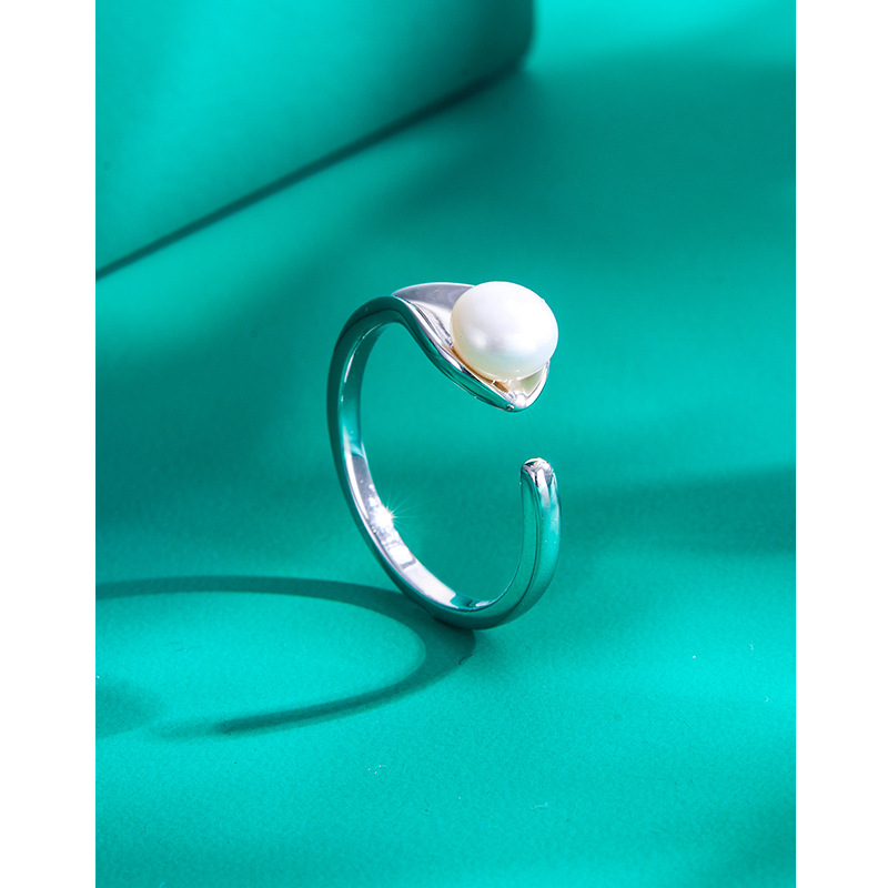 Anillo de perlas de agua dulce