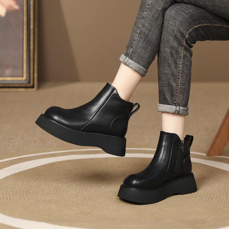 25 New Winter Genuine Leather Thick-Soled Short Boots for Women, Autumn and Winter Velvet Women's Shoes, Soft Leather Flats Leather Shoes, Round-Toe Mother's Shoes Batch