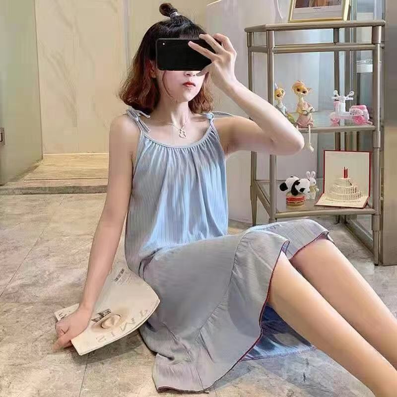 国境を越えた牛乳の糸のストラップの眠りのスカートの女性のセクシーでかわいいパジャマの純色の王女の風の夏の薄いタイプのゆったりした家の服|undefined