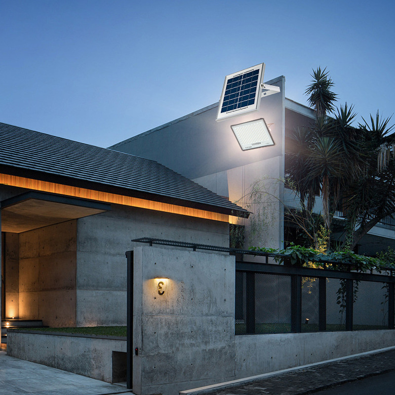 Lámpara solar LED de estilo cielo estrellado para exteriores, impermeable, ideal para patios, plazas y fachadas.