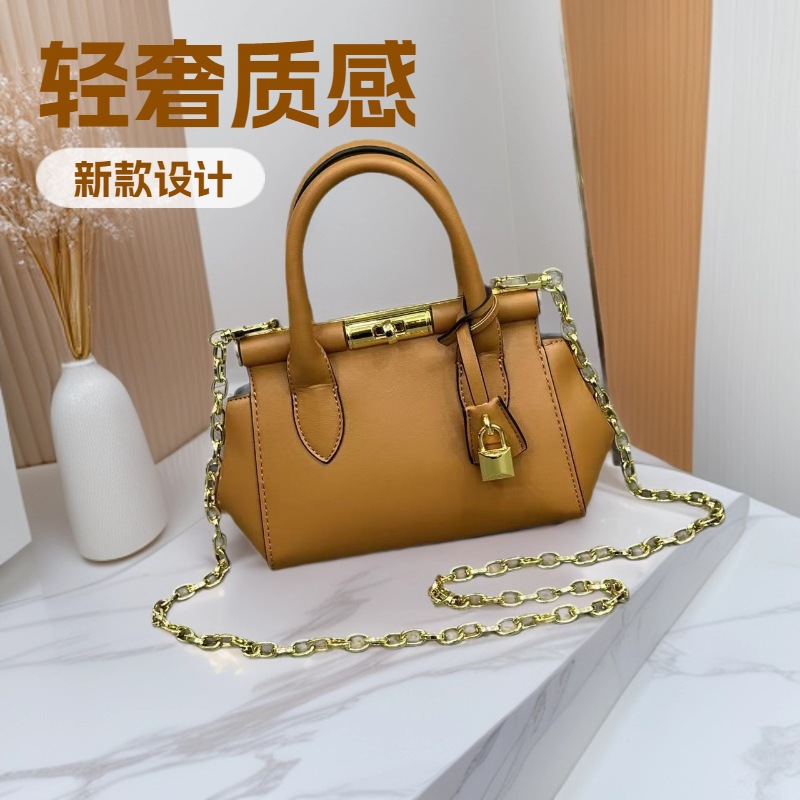 亚马逊DG新款时尚法棍包手拎斜跨单肩包时尚简约大气链条手提女包