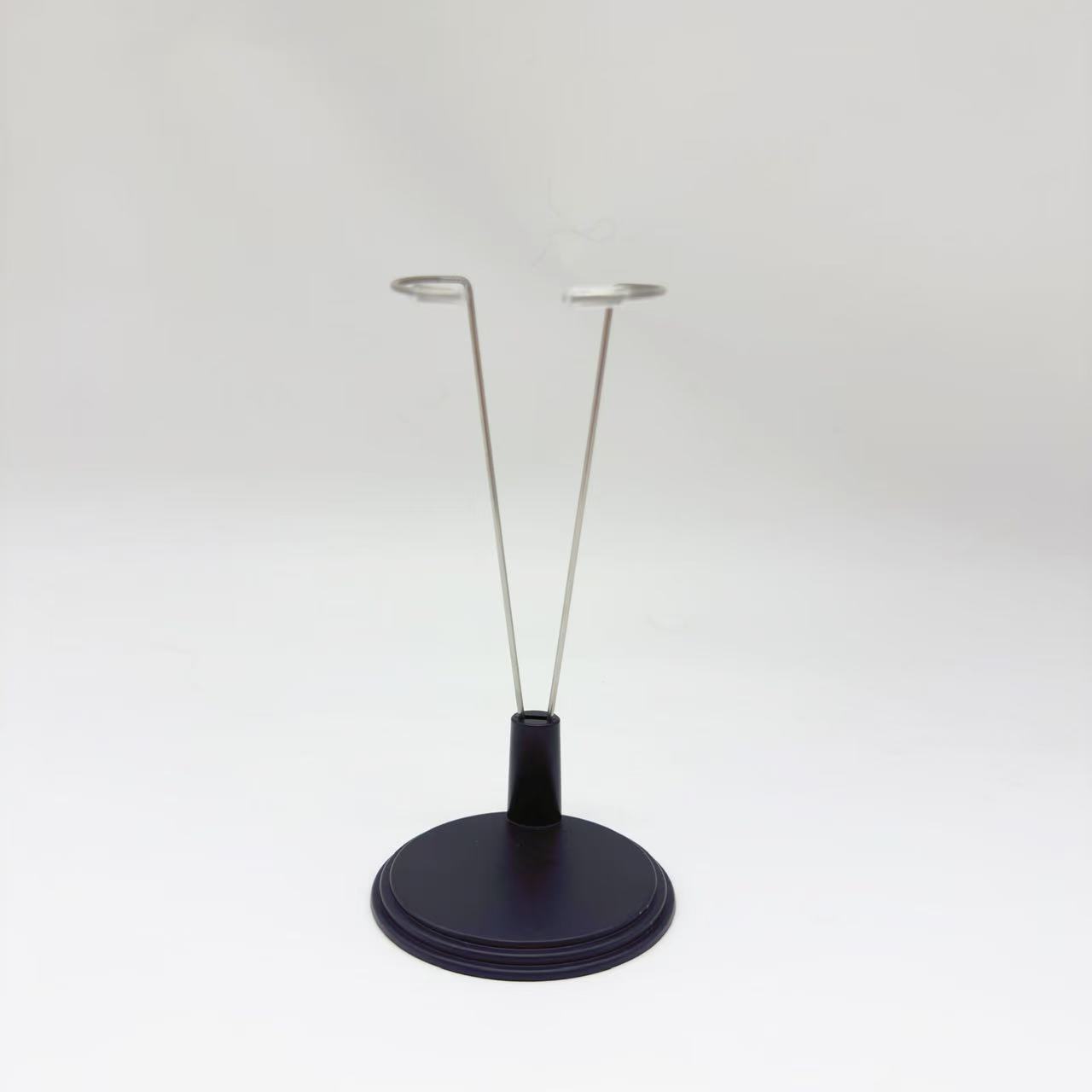 20cm stand (black) height 11-13cm
