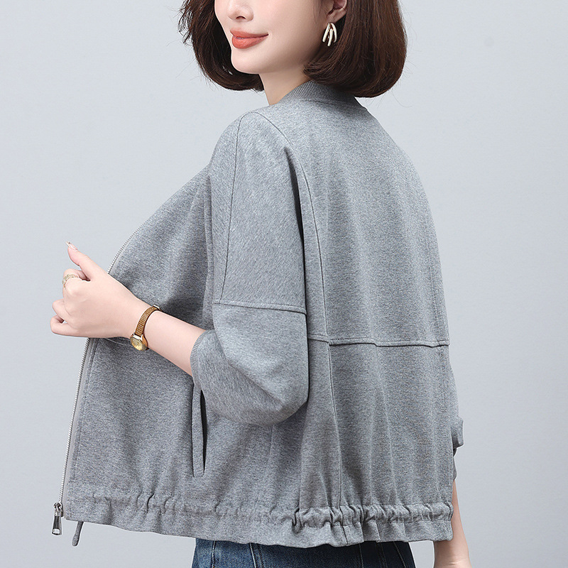 Spring and Autumn Cardigan Sweater Women's Autumn New Small Baseball Suit Casual Zipper Long Sleeve Top Mother Short Coat